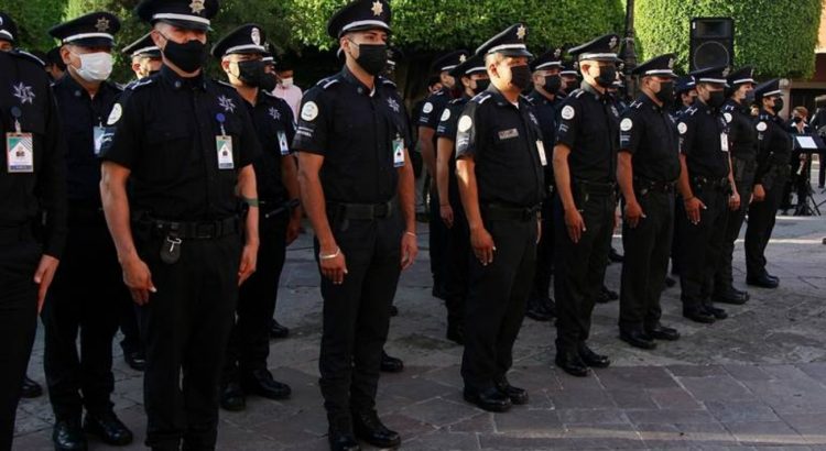 Invertiran en uniformes para policías de León