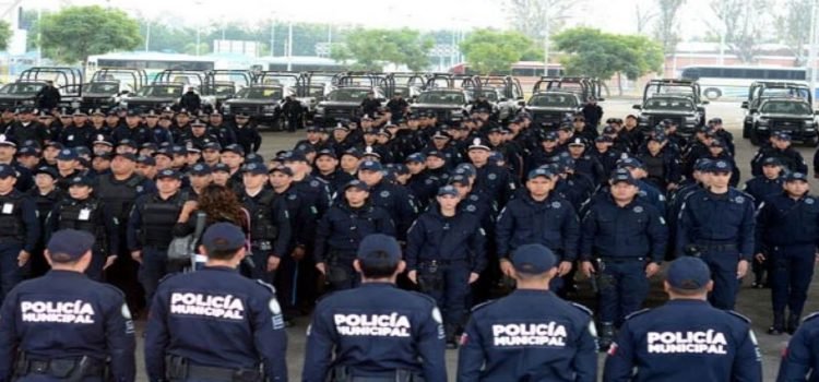 Uniformarán a la Policía con más de 10 millones de pesos