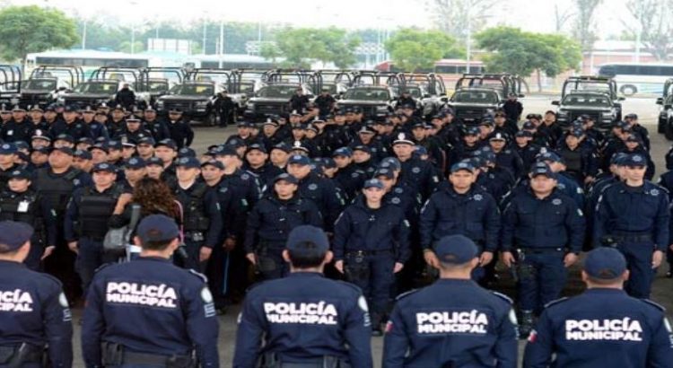Uniformarán a la Policía con más de 10 millones de pesos