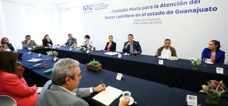 Instalan la Comisión Mixta para la atención del sector Ladrillero del estado