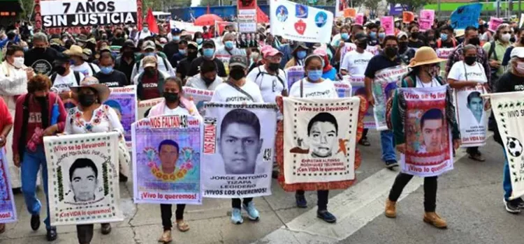 Giran 16 órdenes de aprehensión contra militares por caso Ayotzinapa