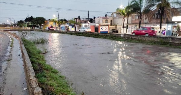 Lluvias ayudan a la recolección de agua en León