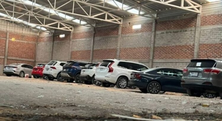 Recuperan 9 vehículos robados de agencia de autos en León