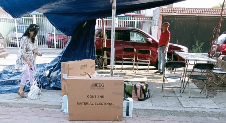Casilla del Fraccionamento el Dorado en León se retrasa para iniciar las votaciones