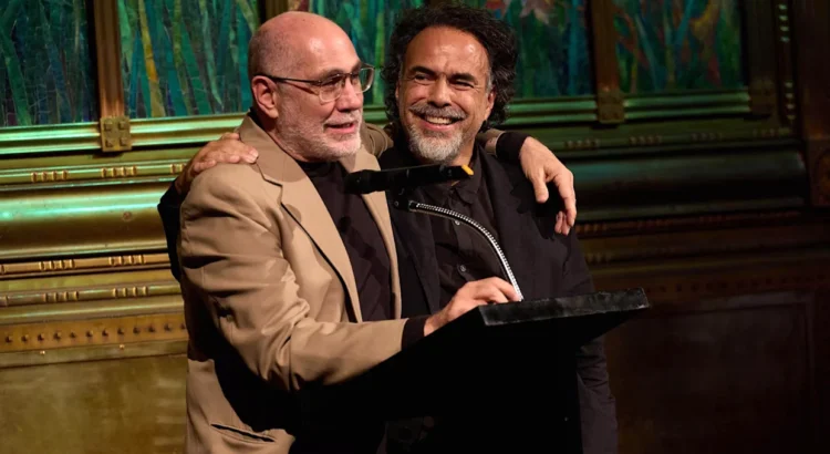 «Amores Perros» celebra 25 años en Bellas Artes: Iñárritu y Arriaga se reconcilian en histórica función
