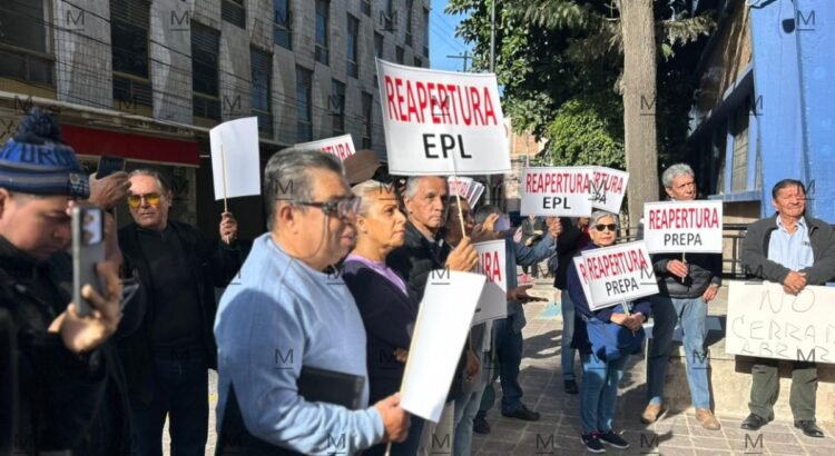 Estudiantes de la Universidad de Guanajuato denuncian autoritarismo interno Estudiantes de la Universidad de Guanajuato denuncian autoritarismo interno