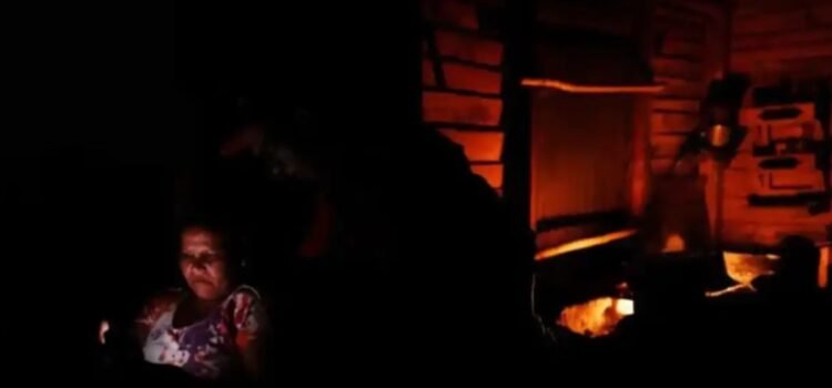 Apagón masivo deja sin luz a La Habana Apagón masivo deja sin luz a La Habana