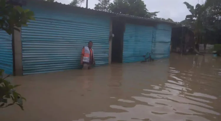 Efectos del Frente Frío 19 en Chiapas: desbordamientos, inundaciones y tragedia Efectos del Frente Frío 19 en Chiapas: desbordamientos, inundaciones y tragedia