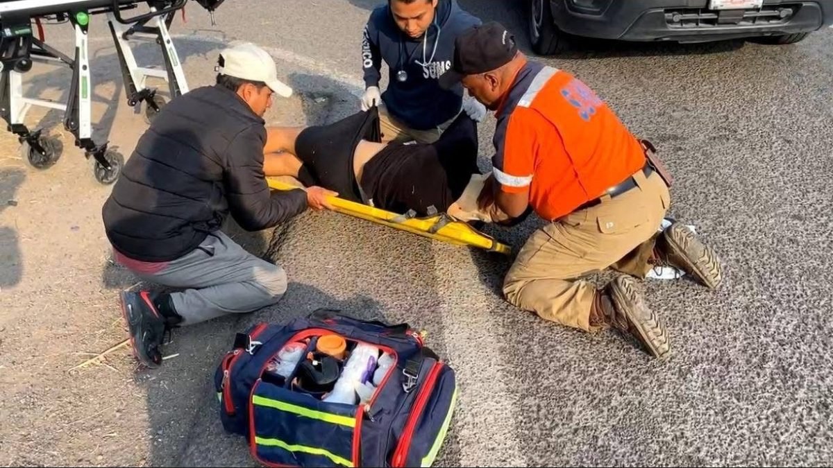 Elementos de FGE Guanajuato agreden a reportero en cobertura de operativo